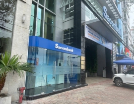 Công trình cửa kính cường lực cho ngân hàng Sacombank